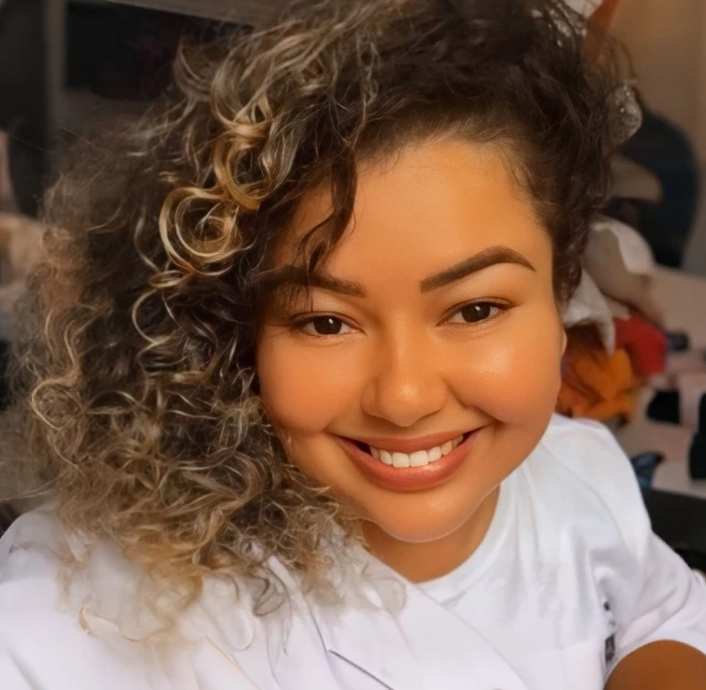 Profissional Izamara Farias